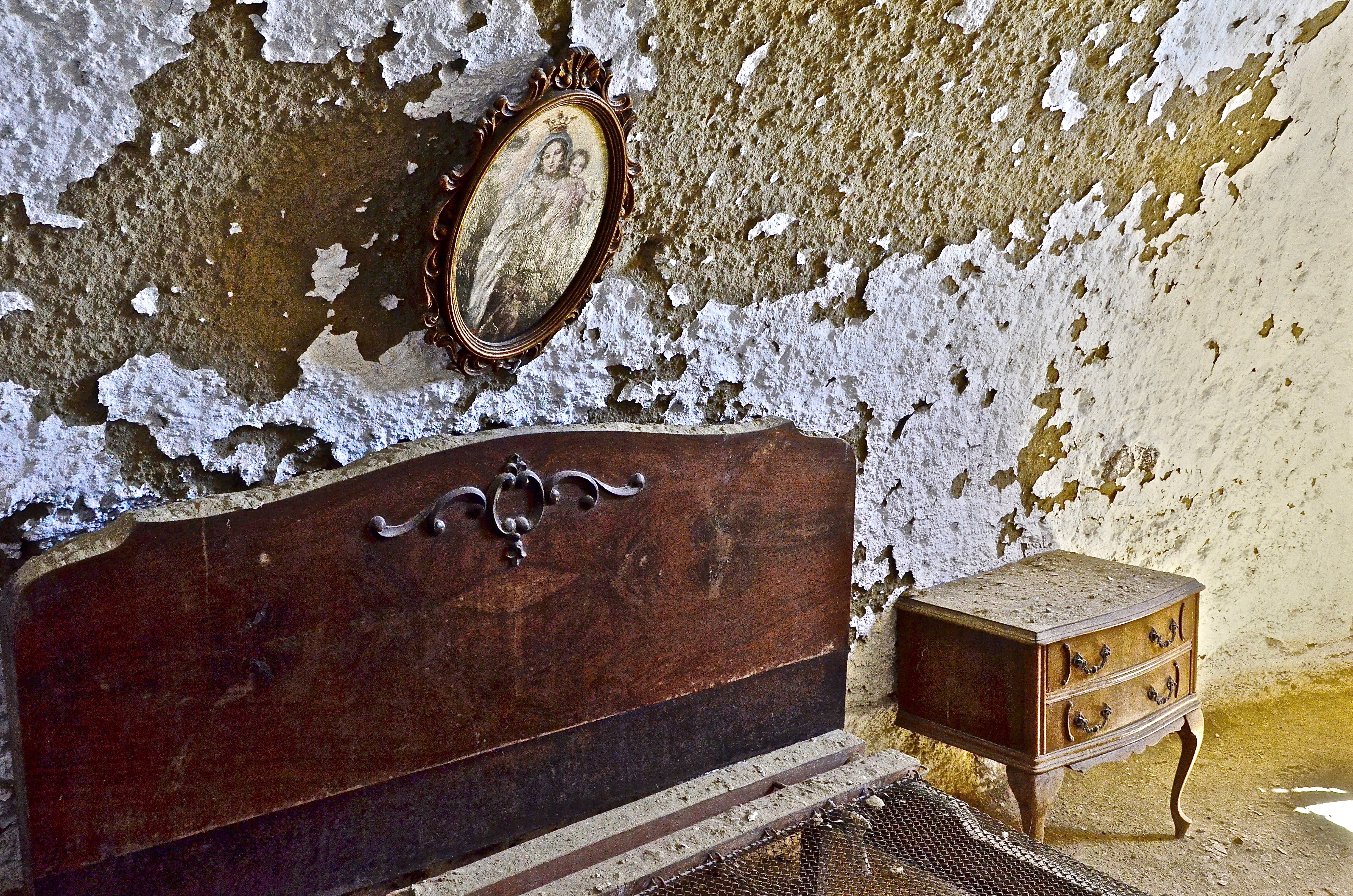 ailing |  Almut Adler