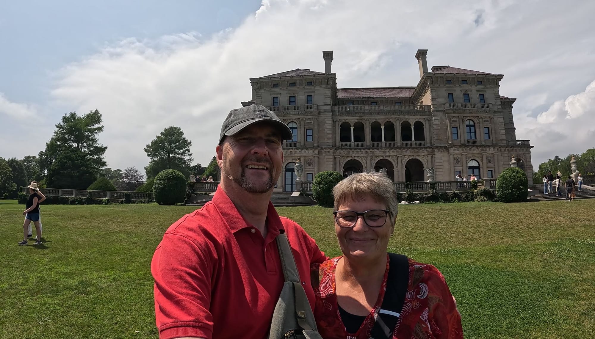 Ny stat - flot palæ - vi pakker