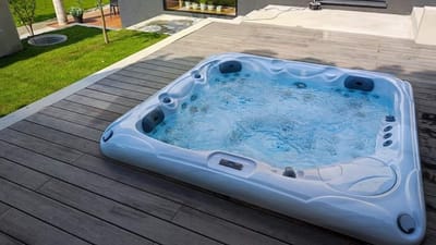 Wanna SPA do zabudowy w tarasie / jacuzzi tarasowe