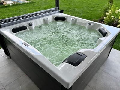 Jacuzzi ogrodowe  a  korzyści zdrowotne.