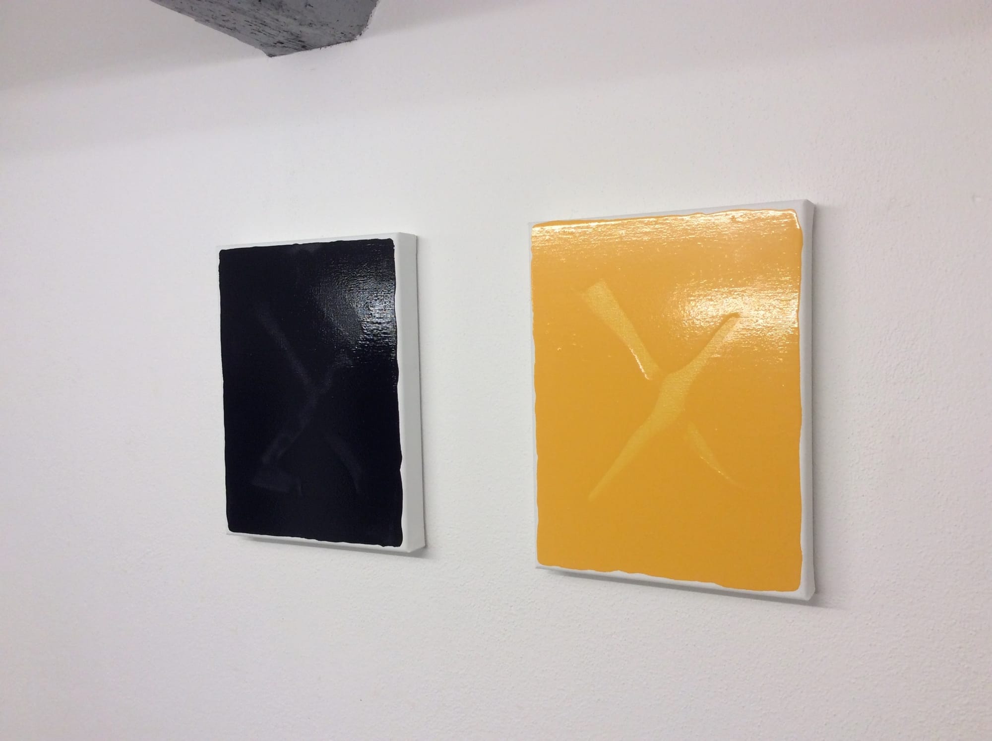 SIGN - Yellow and Black 2019 - industriele lak 40x40x4 cm elk