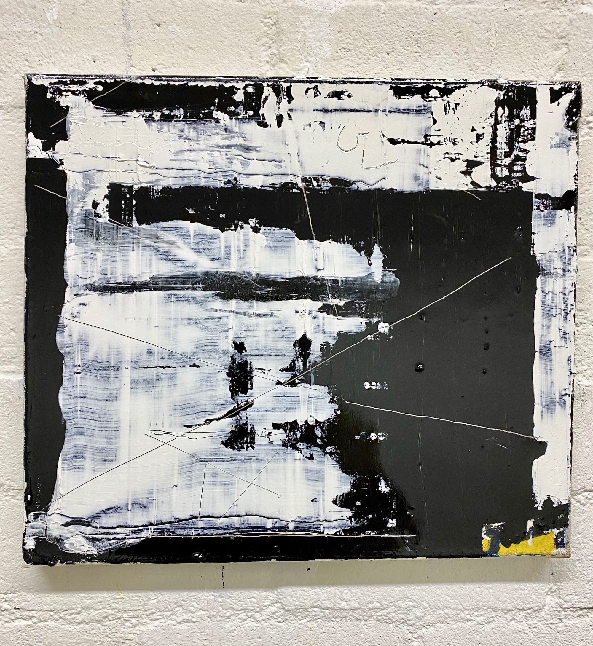 On the Border /Cross Line  2025   40x40x3 cm