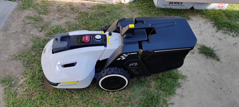 Mammotion® Robot koszący Yuka 1000