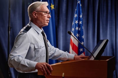 4 Star U.S Army General: Is America Headed To CIVIL WAR?