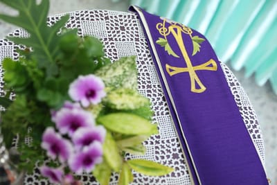 TRUE PROPHETS vs FALSE PROPHETS