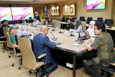 489) BINCANG HAPUSKAN CETAK ROMPAK DIGITAL - HARIAN METRO - 10/07/2024