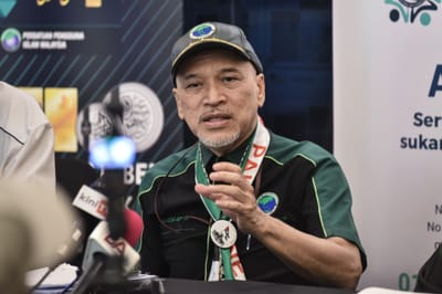 536) ELAK KETEGANGAN AGAMA, KERAJAAN DIGESA SELESAI ISU SIJIL HALAL SEGERA - KOSMO - 11/09/2024