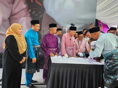 726) AKTIVITI | MAJLIS RUMAH TERBUKA AIDILFITRI & PEMBUKAAN KAPSUL MASA WAWASAN 2020 - PPIM - 13/04/2025