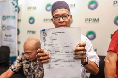 1135) ELDERLY MAN FEARS IDENTITY MISUSE AFTER 18 PHONE LINES REGISTERED IN HIS NAME - NEW STRAITS TIMES - 24/04/2026