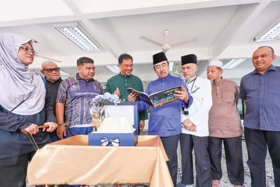 1185) SURAU SEBAGAI MEDIUM PENYATUAN UMMAH - UTUSAN MALAYSIA - 28/05/2026