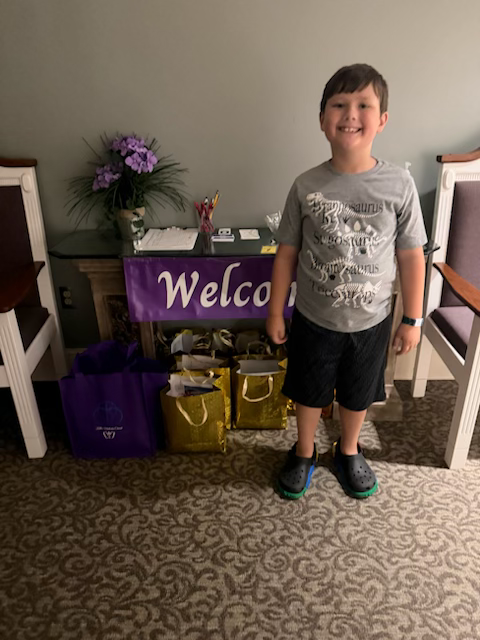 The Welcome Table Helper