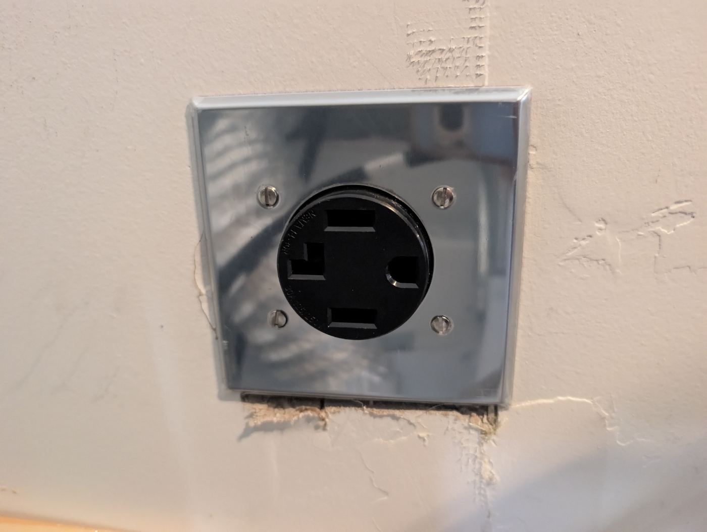 New 240-volt range receptacle wired by Stickler’s Electrical Service near Hickory, NC