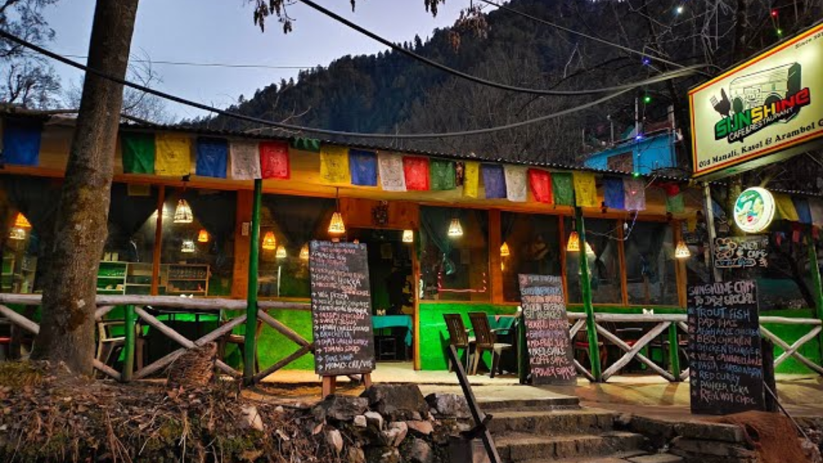 cafes in manali 