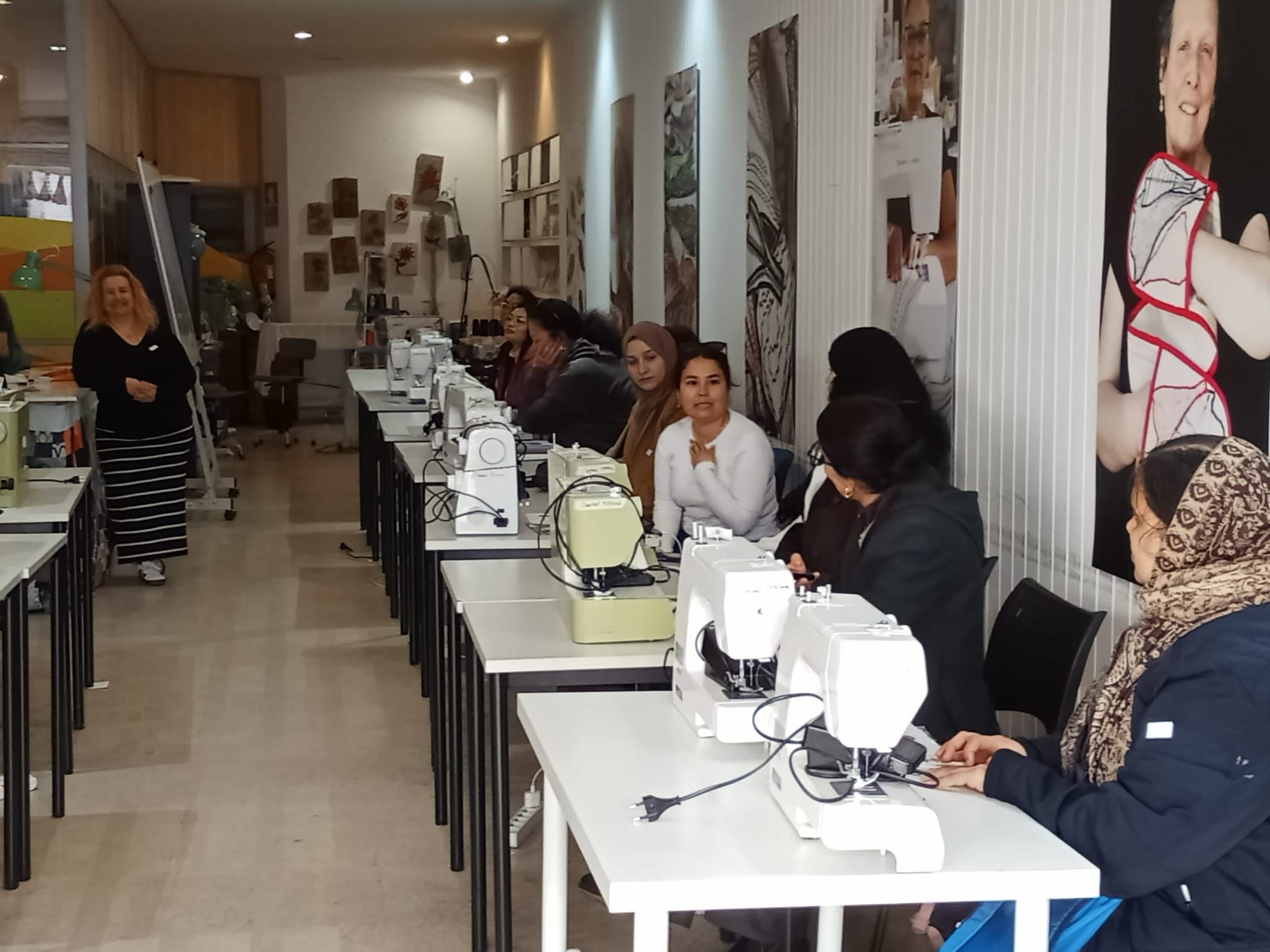 Begineers Sewing Classes organized by Samaya Associacao with Bandim Cooperativa