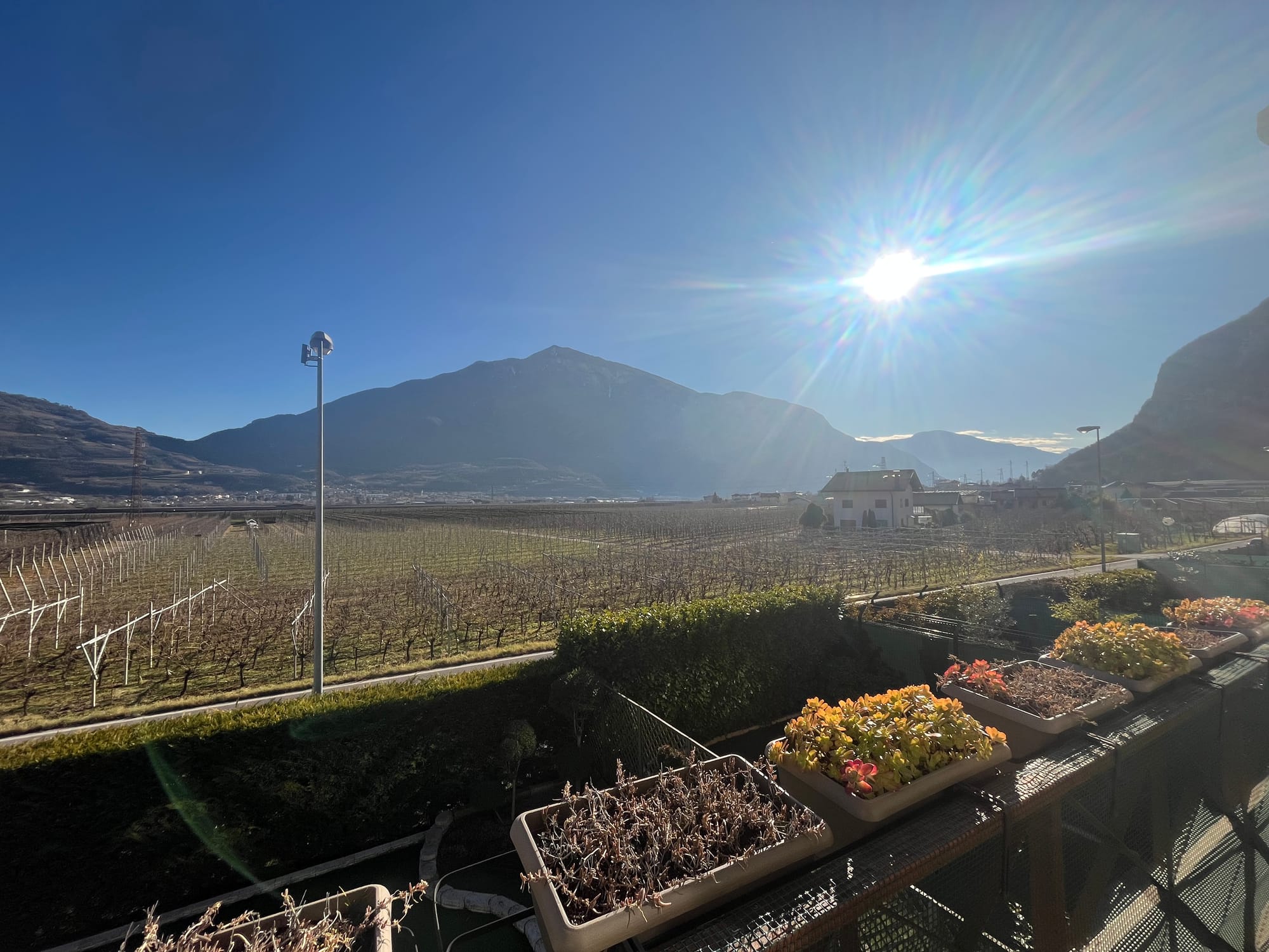 PENTALOCALE SU DUE PIANI CON ACCESSO INDIPENDENTE