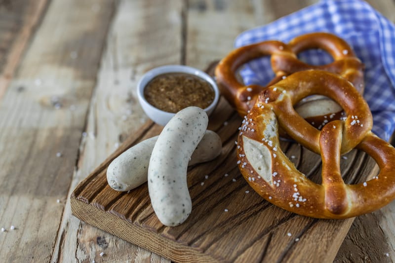 Erntedank: Weißwurstfrühstück der ELJ Staani
