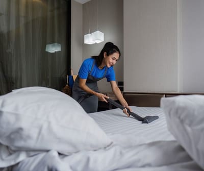 شركة تنظيف منازل بالرياض بالساعة نساء