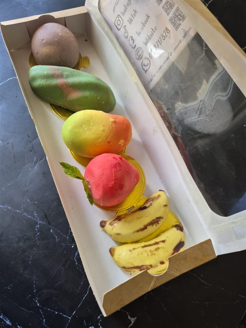 קינוחי פירות ריאלסטיים