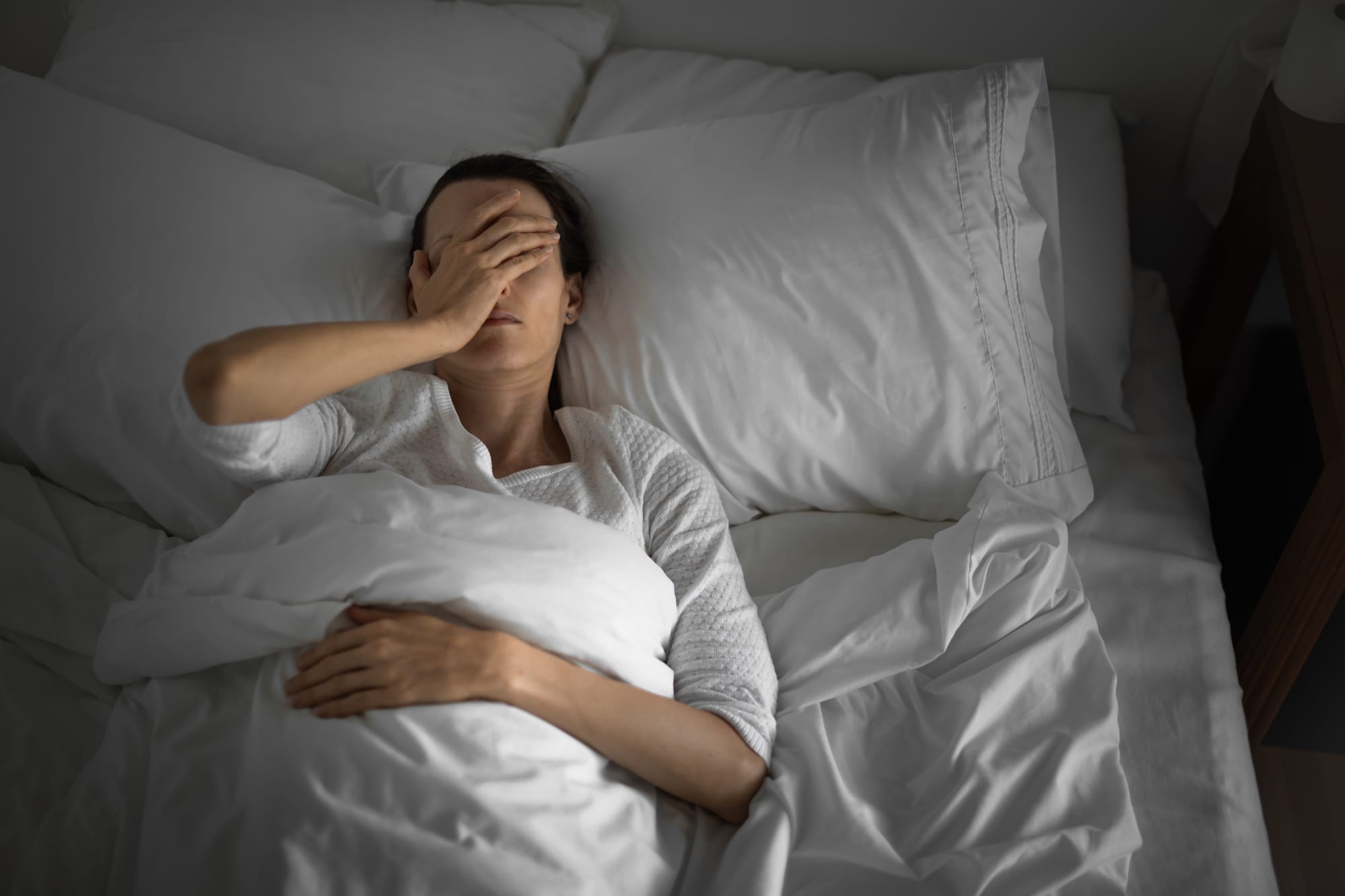 Pourquoi le mental tourne-t-il autant le soir ?