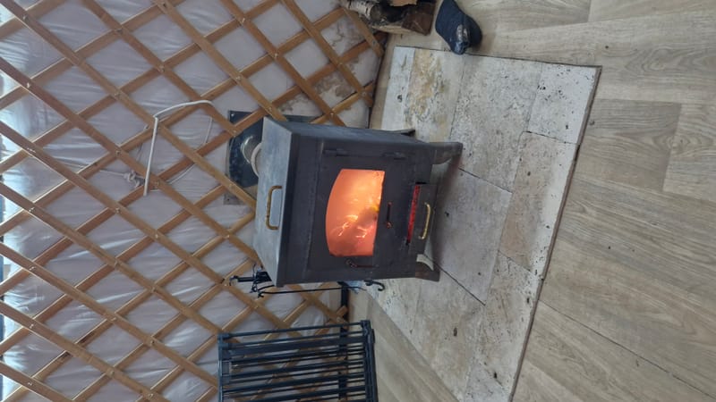 La Moon Yurt – Une bulle de nature pour respirer