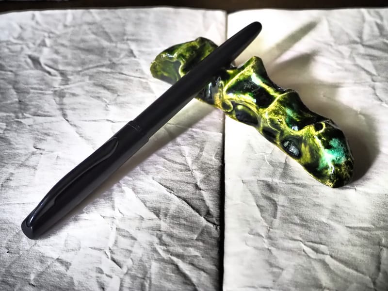 Pelikan Jazz Noble Monochrome Black