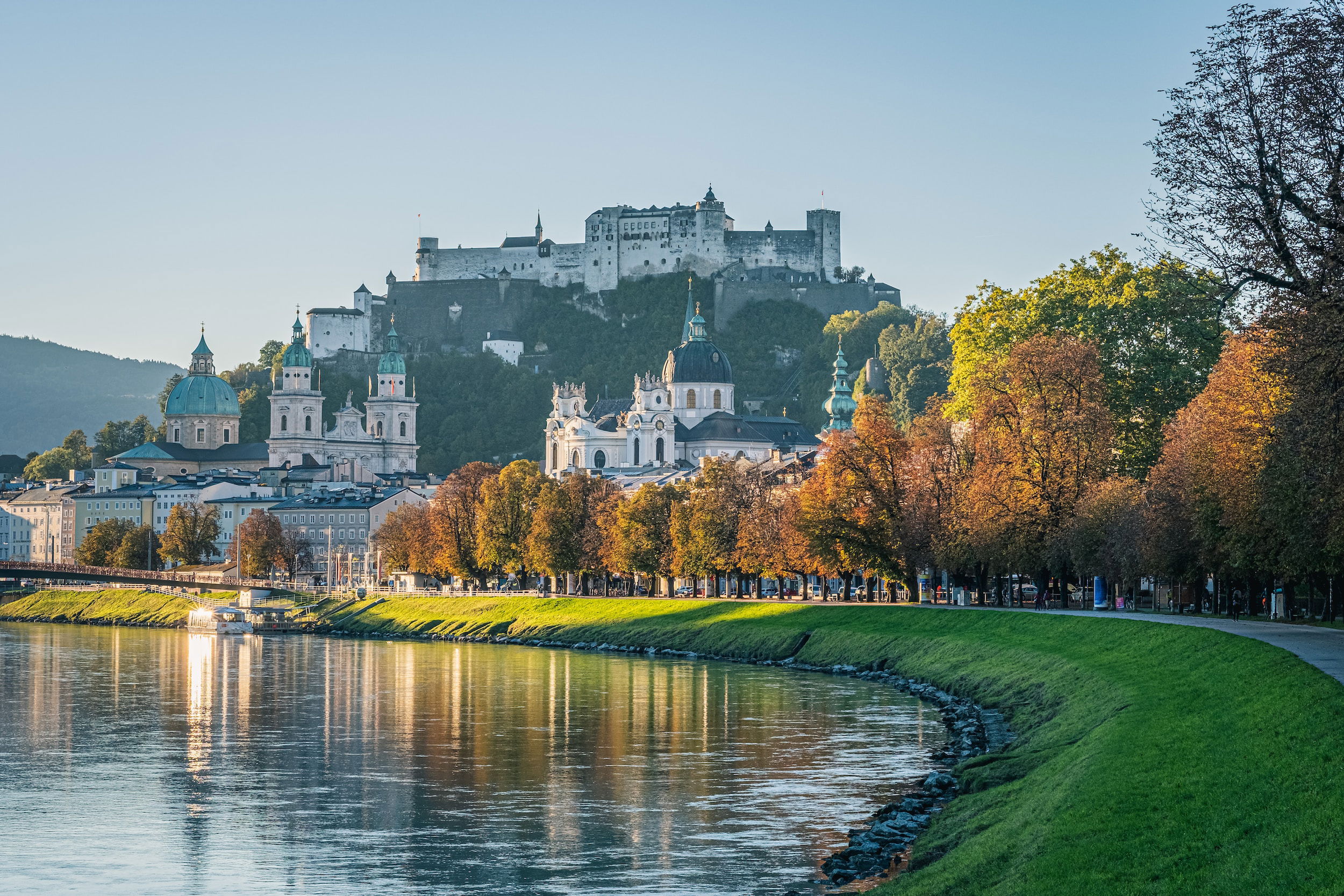 Salzach-elven i Salzburg