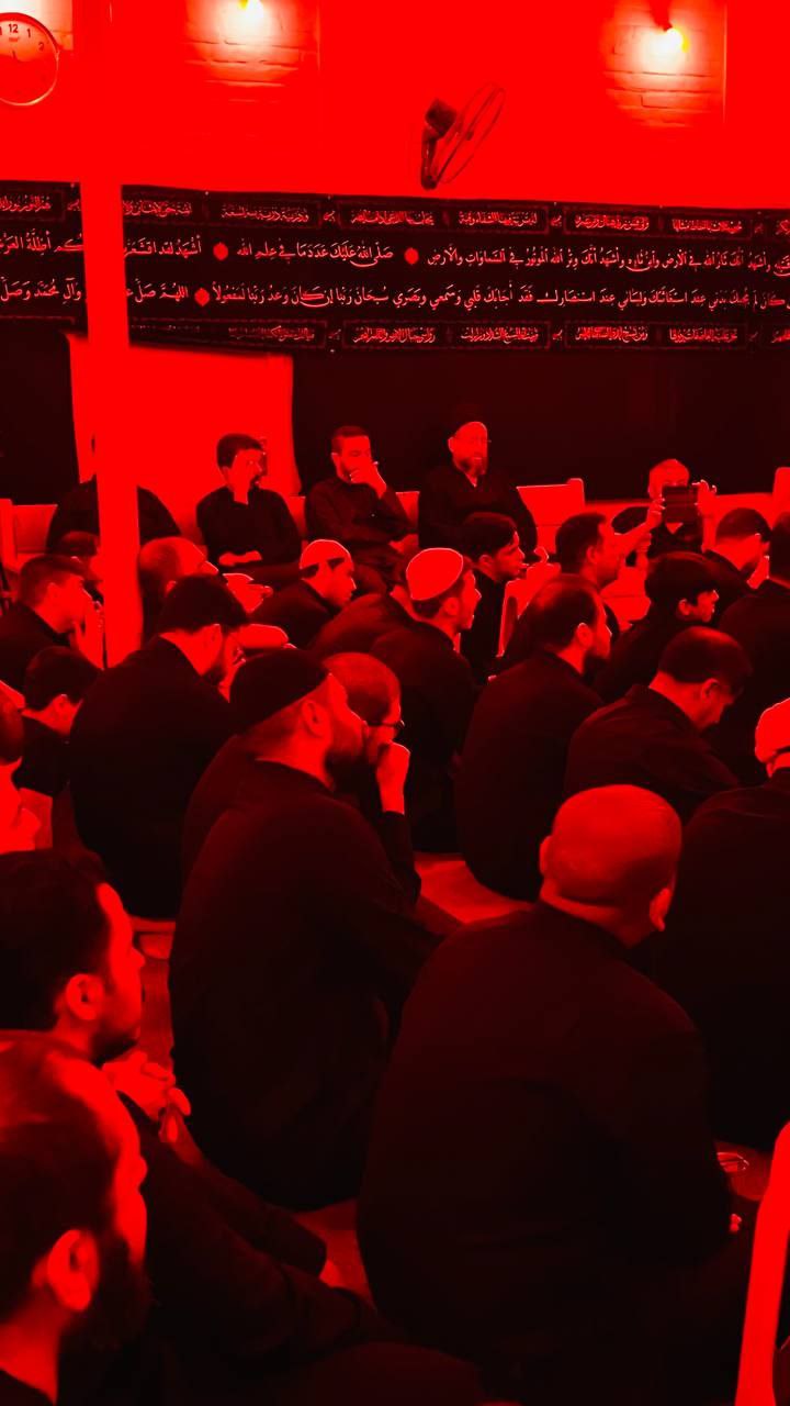 سماحة السيد الحكيم يحضر مجلس العزاء الحسيني في منزل الفقيد فقيه أهل البيت (عليهم السلام) آية الله العظمى السيد محمد سعيد الحكيم( قدس سره الشريف).