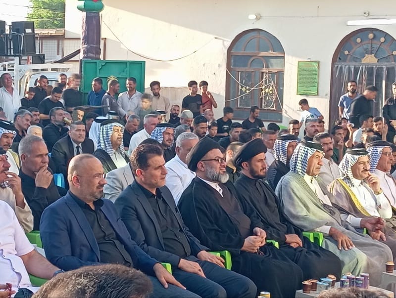 بحضور السيد قاسم الموسوي عضو المكتب السياسي و مسؤول تنظيمات بابل الأستاذ حيدر العويدي مع الوفد المرافق لهم.. وفد تياري يحضر  مجلس عزاء استشهاد الامام السجاد عليه السلام و تنصيب الشباك الجديد للخضر (رضوان الله عليه) في قضاء المحاويل بمحافظة بابل.