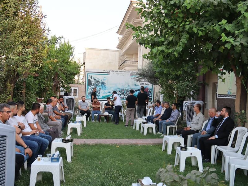 مقر القنصلية العامة لدولة فلسطين في إقليم كردستان العراق وبحضور القنصل العام الأستاذ نظمي حزوري.. مسؤول مكتب إقليم كردستان الأستاذ صباح الصالحي يحضر مجلس العزاء المقام على روح أحد أبناء الجالية الفلسطينية في أربيل.