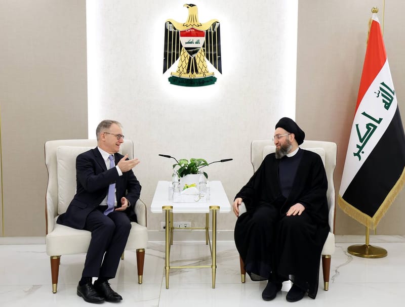 إلتقى سماحة السيد عمار الحكم سعادة السفير الإيطالي ماوريتسيو كريكانتي بمناسبة انتهاء مهامه في العراق رئيسا لبعثة بلاده