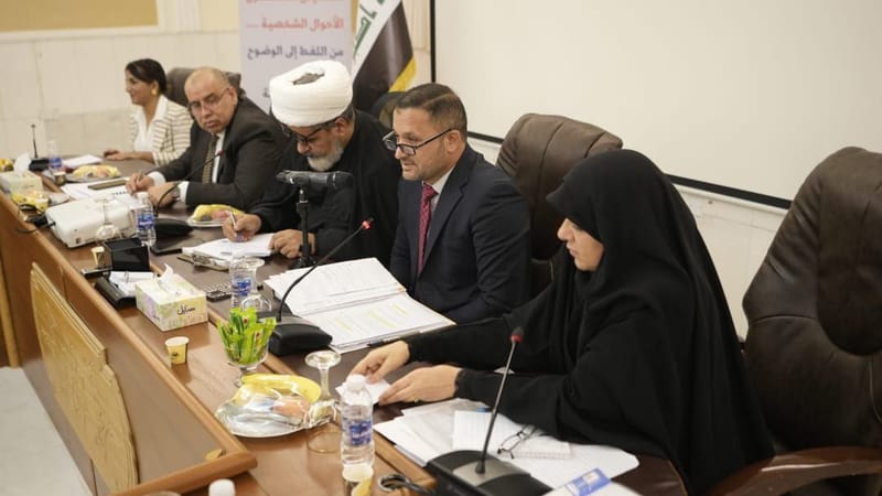 انعقاد الورشة الثالثة بحضور اعضاء كتلة الحكمة النيابية و ممثلي اللجنة القانونية النيابية  و لجنة الدفاع النيابية ومجموعة من المحامين و منظمات المجتمع المدني.. 
حاور الضيوف قاضي الأحوال الشخصية الاستاذ احمد الساعدي ، الشيخ الدكتور نور الساعدي  ، المحامية مروة عبد الرضا عن شبكة النساء العراقيات 
النائب باسم الغريباوي عن اللجنة القانونية 
أدارت الحوار الدكتورة هدى سجاد.