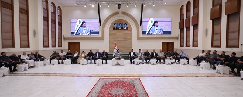 لقاء سماحة السيد عمار الحكيم عددا من عوائل شهداء تفجير الكرادة