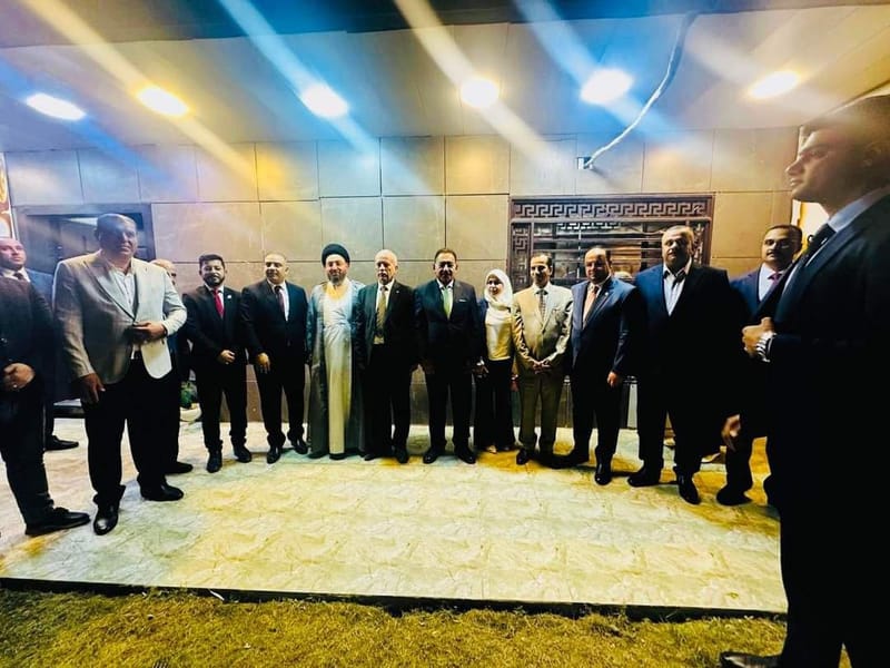 سماحة السيد الحكيم يلتقي مجموعة من  الأمناء العامين للأحزاب الناشئة والناشطين وقادة الرأي والمحور الدولي، ويناقش معهم جملة من القضايا الهامة والحساسة على الصعيد المحلي والإقليمي والدولي.