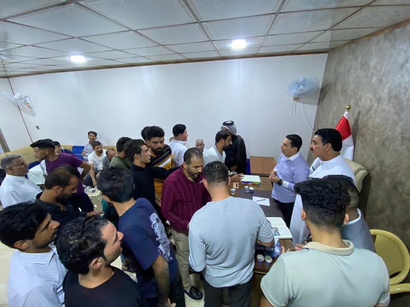 مسؤول تنظيمات بابل وعضو مجلس المحافظة الأستاذ رياض عداي يستمر في استقبال المواطنين في مكتبه الخاص لغرض تلبية احتياجاتهم.