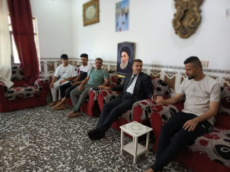 مسؤول الدائرة الرابعة في محافظة بابل الأستاذ رحيم المعموري يزور مجموعة من مكاتب الدائرة ويلتقي عدداً من قياداتها لمتابعة العمل التنظيمي.