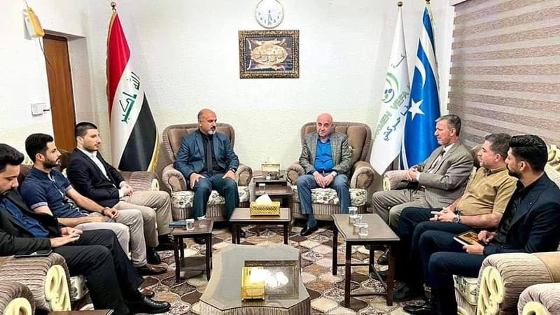 أمين محافظة كركوك الأستاذ حسن حمدي بيرقدار يشارك في الاجتماع الذي حضره مجموعة من ممثلي الأحزاب السياسية في المحافظة للتداول في مستجدات الأوضاع وتقريب وجهات النظر بين الجميع.