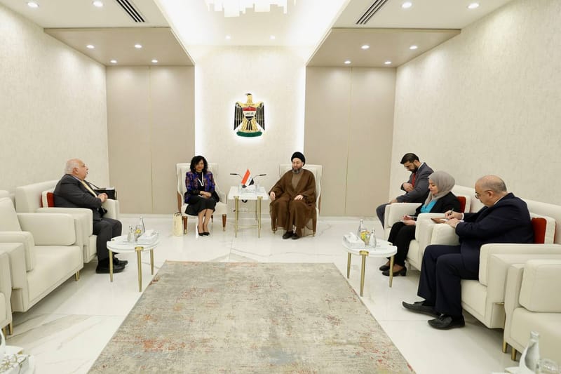 إلتقي سماحة السيد عمار الحكيم السفيرة غير المقيمة لجنوب أفريقيا في بغداد سعادة السيدة تسيلاني موكوينا