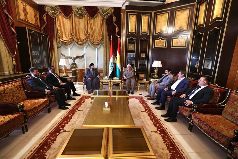 من محافظة أربيل، التقي سماحة السيد عمار الحكيم  رئيس الحزب الديمقراطي الكردستاني الأستاذ مسعود البارزاني