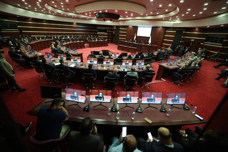 زيارة  سماحة السيد عمار الحكيم محافظة النجف الأشرف بحضور محافظ النجف الأشرف