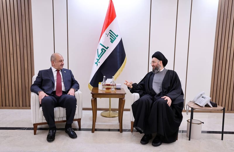 إلتقي سماحة السيد عمار الحكيم معالي وزير الدفاع الأستاذ ثابت العباسي