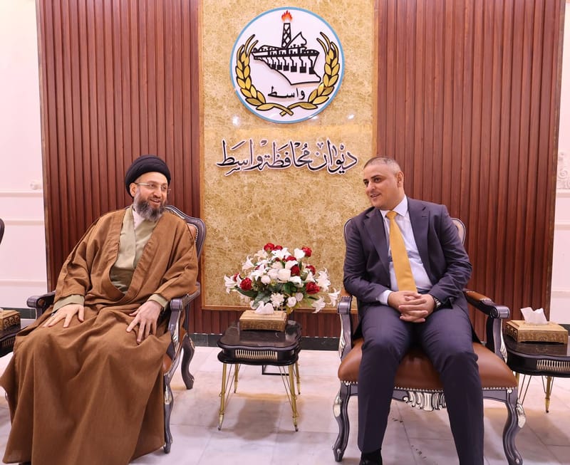 استهل السيد عمار الحكيم  زيارته إلى محافظة واسط، بلقاء المحافظ الدكتور محمد جميل المياحي ونائبيه ورئيس مجلس المحافظة الأستاذ علي سليمون الشمري وعدد من أعضاء مجلس النواب عن المحافظة و أعضاء مجلس المحافظة