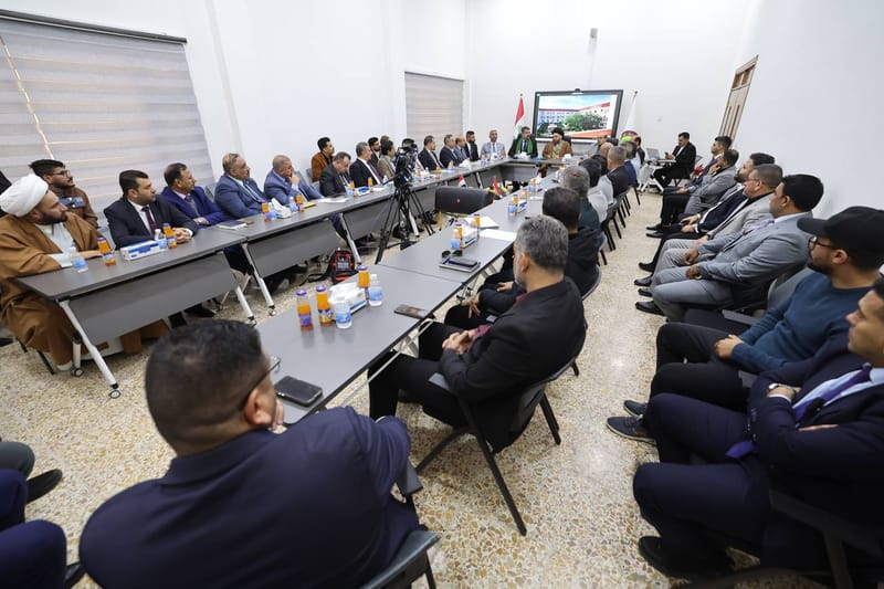 خلال زيارته سماحة السيد عمار الحكيم إلى جامعة واسط، التقي رئيس و مجلس الجامعة