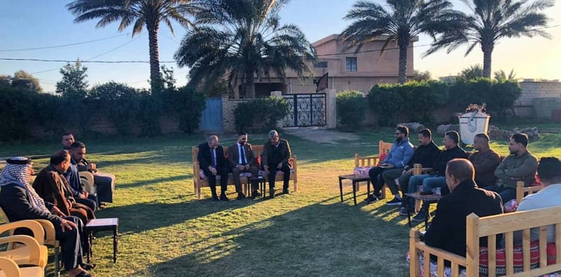 في مضيف آل الطويل.. وفد تياري يتألف من مسؤول تنظيمات الشمال الأستاذ وائل الأسدي وأمين ديالى الأستاذ فرات التميمي يلتقي الحاج أبو صادق التميمي بحضور عدد من الشخصيات الشبابية.