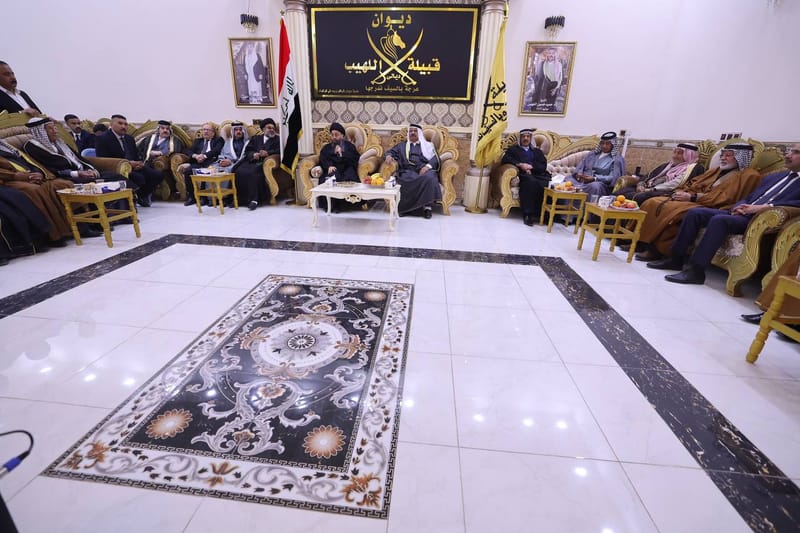 لتقي سماحة السيد عمار الحكيم  جمعا من شيوخ و وجهاء عشيرة اللهيب والعشائر العراقية الأخرى