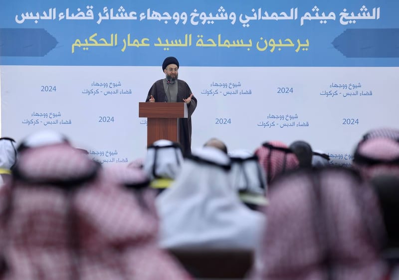 من قضاء الدبس بمحافظة كركوك، التقي سماحة السيد عمار الحكيم  جمعا كبيرا من شيوخ ووجهاء وشخصيات القضاء يتقدمهم ألاخ العزيز جناب الشيخ ميثم علي حسين الحمداني