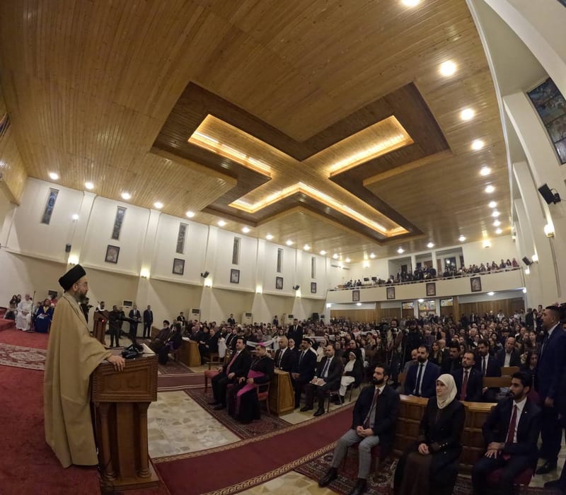 في كاتدرائية مار يوسف الكلدانية في منطقة الكرادة ببغداد، وبحضور نيافة البطريرك مار لويس روفائيل الأول ساكو، حضر سماحة السيد عمار الحكيم  قداس عيد الميلاد المجيد