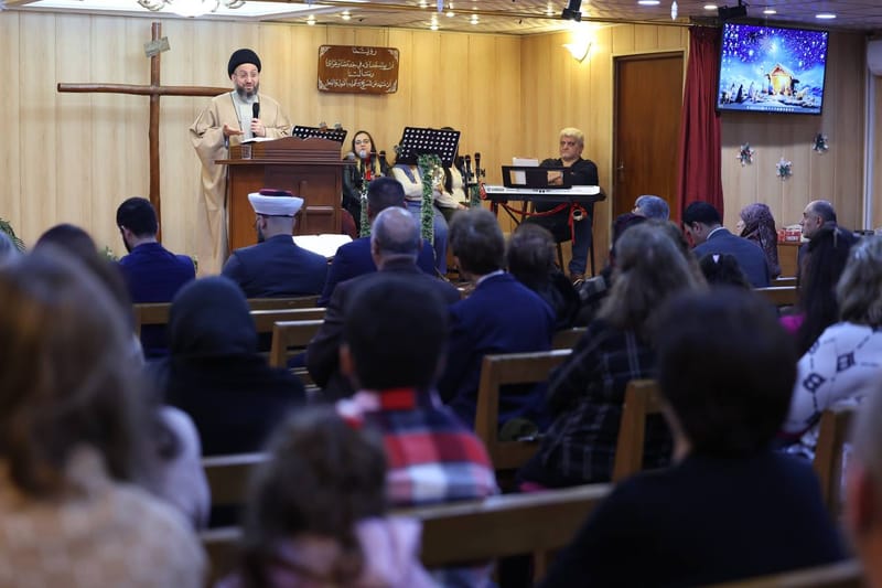 زار سماحة السيد عمار الحكيم  الكنيسة المعمدانية الإنجيلية الوطنية في منطقة الكرادة