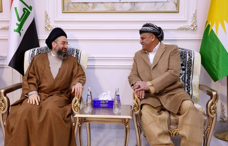 من قضاء جمجمال، التقي سماحى السيد عمار الحكيم  جمعا من شيوخ ووجهاء القبيلة يتقدمهم  جناب الشيخ خالد محمد رحيم