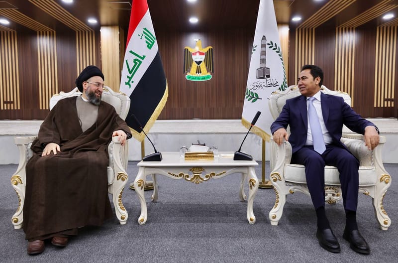 التقي سماحة السيد عمار الحكيم  المحافظ الأستاذ عبد القادر الدخيل و نواب المحافظ و أعضاء مجلس المحافظة ومدراء الدوائر والقيادات الأمنية في المحافظة