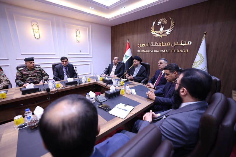 اليوم الثاني من جولة سماحة السيد عمار الحكيم  في محافظة البصرة، التقي المحافظ الأستاذ أسعد العيداني، ورئيس مجلس المحافظة الأستاذ خلف البدران